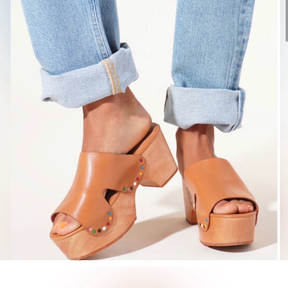 EUC Charlotte Stone Glenna Clogs Sz9